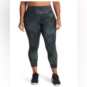 Z by Zella Plus Size High Waist 7/8 Leggings Size 3X in Black Splatter Dot Print